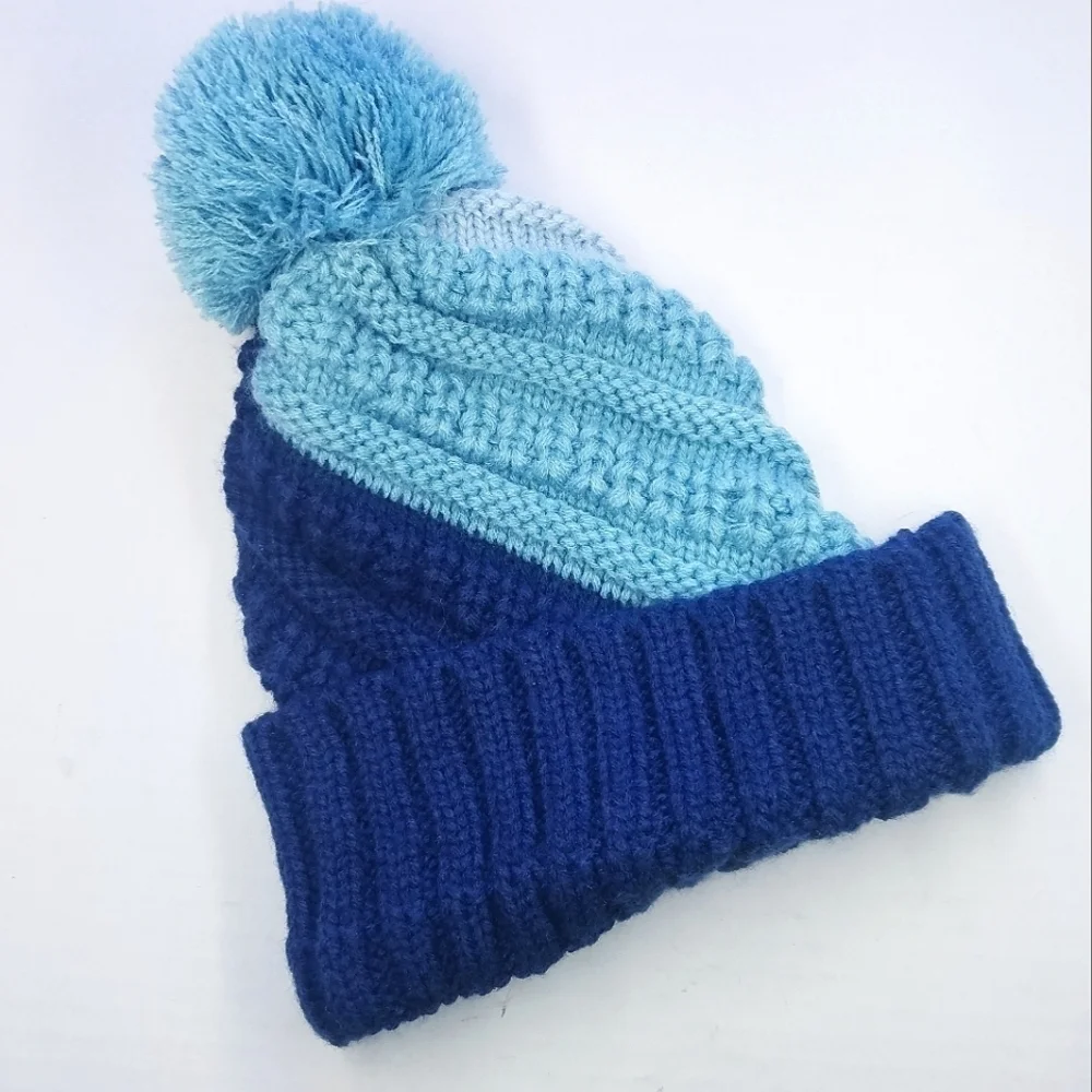 NEW Vince‎ Camuto | Two Tone Knit Beanie + Pompom
